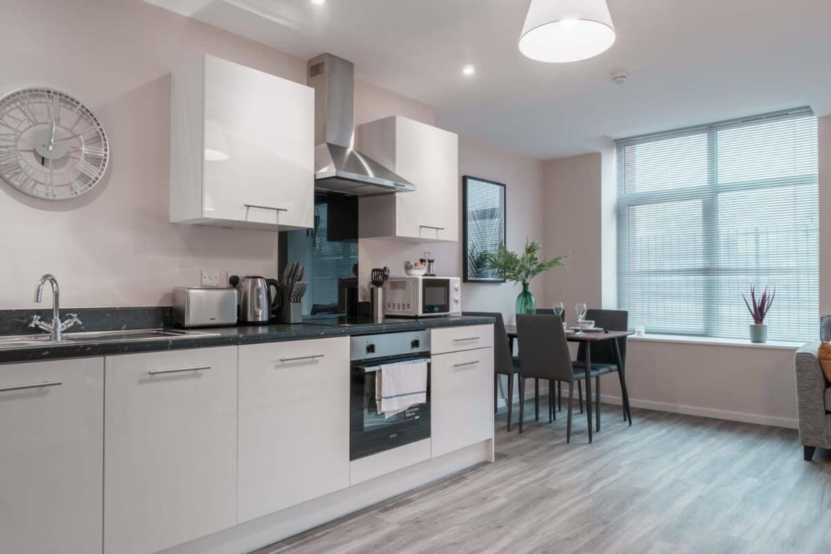 Contemporary 2 Bed Manchester Apartment - Sleeps 4 Exterior foto